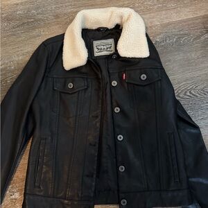 Levi's Men's Black Jacket with Cream Sherpa Collar